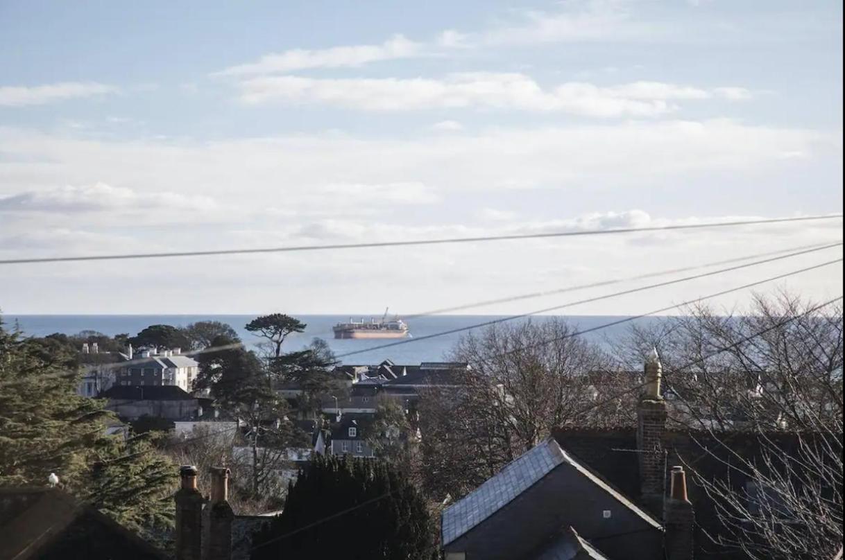 Falmouth Townhouse With Panoramic Sea View Terrace Экстерьер фото